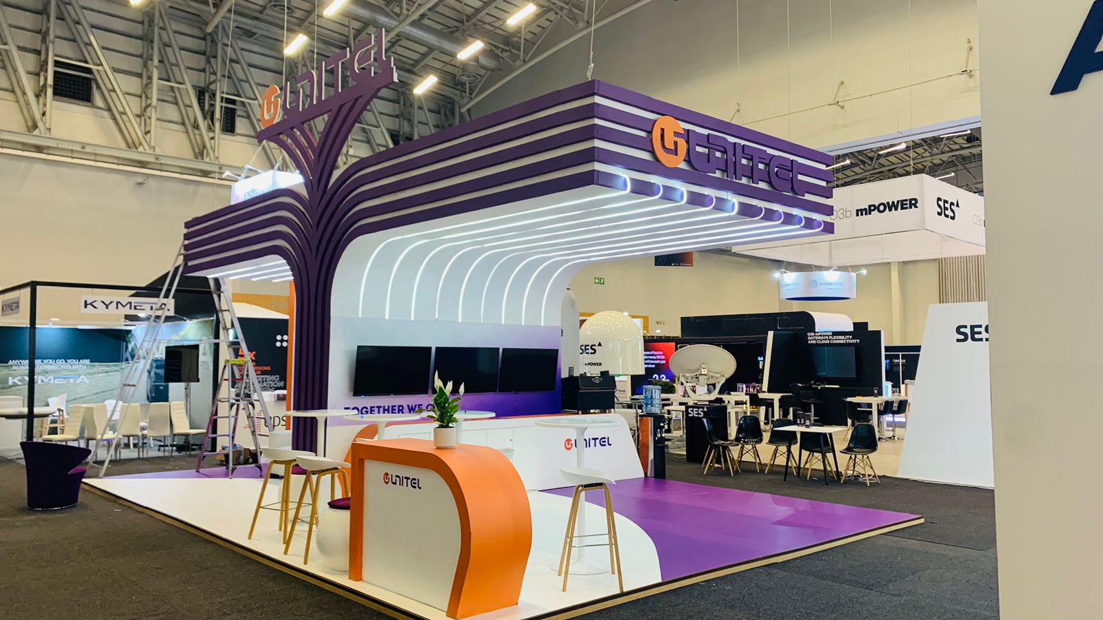 Think big with a custom exhibition stand for your next expo GL events